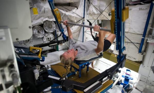 بدنسازی در فضا,طراحی یک باشگاه بدنسازی در ایستگاه فضایی توسط روس‌ها