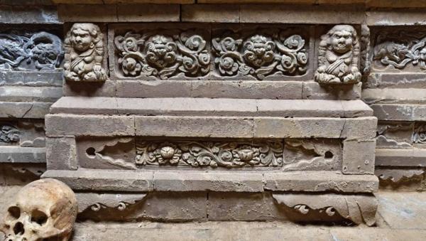کشف یک مقبرۀ حیرت‌انگیز و قصرمانند در جنوب چین,مقبره در چین