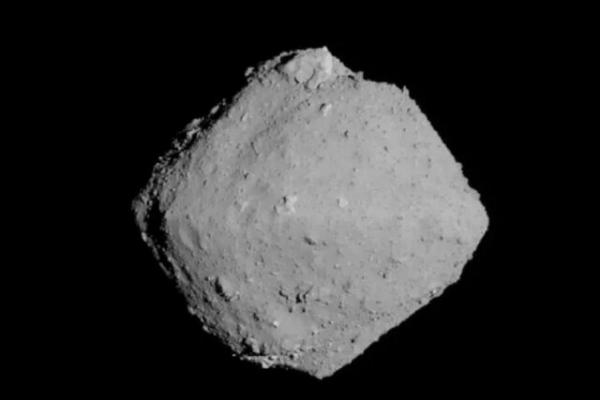 سیارک ریوگو,کشف دو ترکیب آلی حیاتی در نمونه‌های سیارک ریوگو