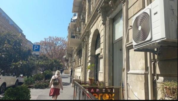 سفارت ایران در آذربایجان,برداشته شدن پرچم سفارت ایران در باکو