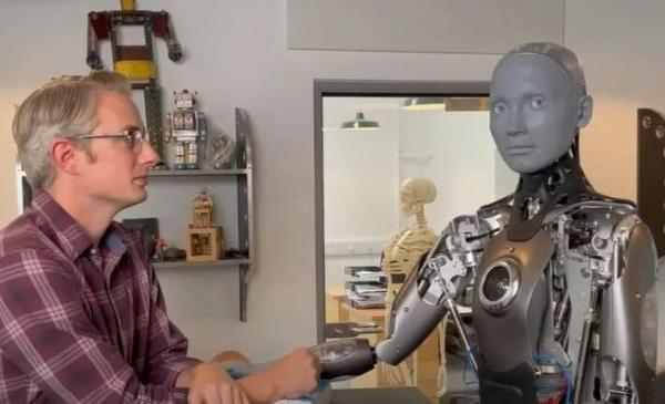 رباتیکهمکاری نزدیک انسان وربات