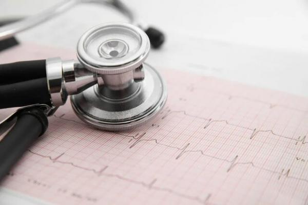 بیماری قلبی,تاثیر کنترل عوامل خطرزای بیماری قلبی در عملکرد فیزیکی سالمندان
