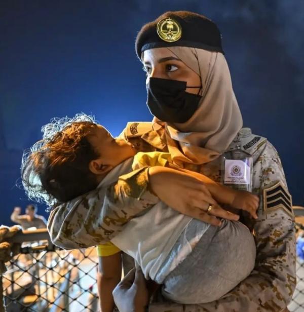 سرباز زن عرب,عکس سرباز زن عربستان