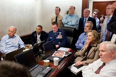 عملیات قتل بن لادن, تصاویر منتشر شده از روز قتل بن لادن درکاخ سفید