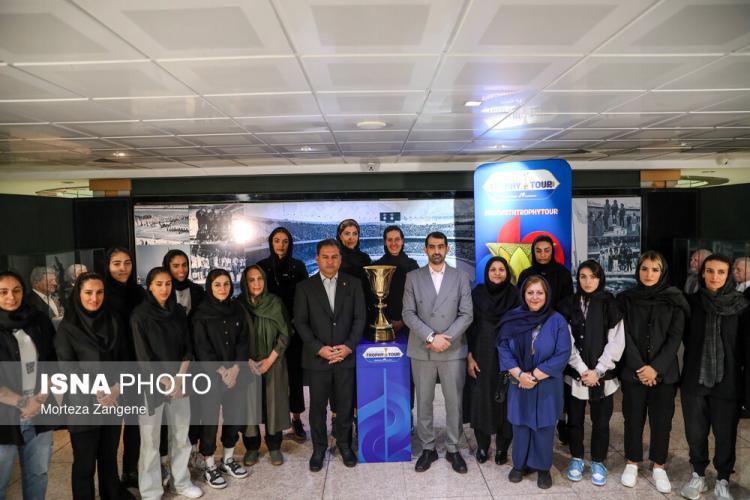 تصاویر مراسم رونمایی از کاپ جام جهانی بسکتبال ۲۰۲۳ در ایران,عکس های کاپ جام جهانی ۲۰۲۳ بسکتبال,تصاویر از کاپ جام جهانی ۲۰۲۳