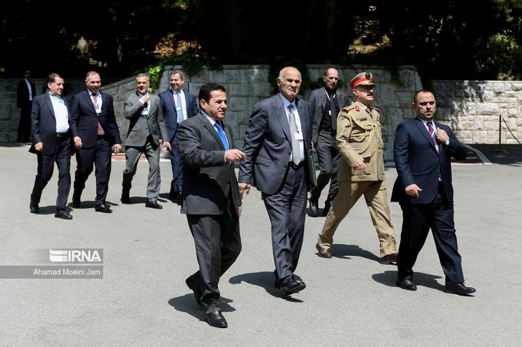 تصاویر استقبال رسمی رئیسی از رئیس جمهور عراق,عکس های استقبال از رئیس جمهور عراق,تصاویر دیدار رئیسی و رئیس جمهور عراق