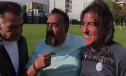 پیشکسوت پرسپولیس با حضور در تمرین استقلال: امیدوارم داور دربی شب راحت خوابیده باشد!