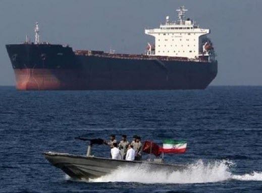 توقیف نفتکشعدرگیری در خلیج فارس