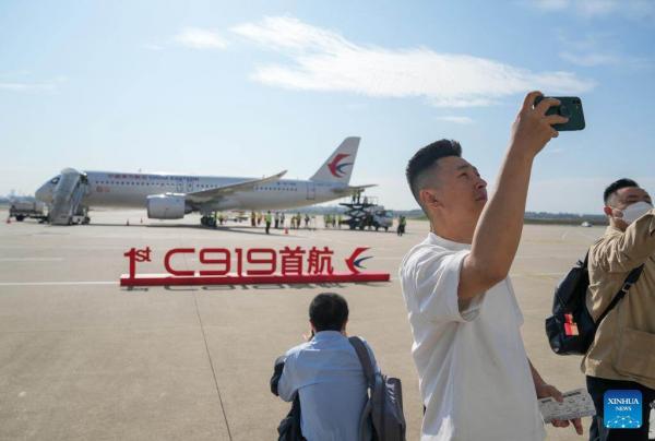 اولین هواپیمای مسافربری ساخت چین,تصاویر اولین هواپیمای مسافربری ساخت چین