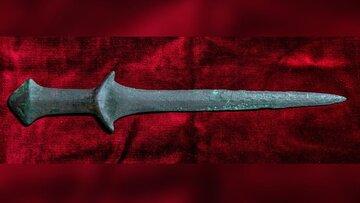 سلاح‌های باستانی کشف شده,شمشیرهای باستانی