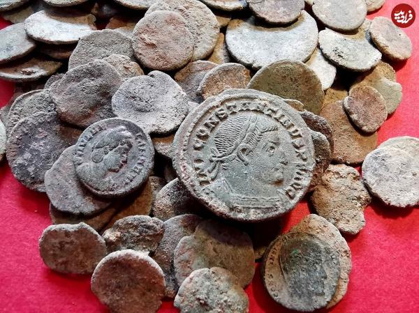 گنجینه‌ای از سکه‌های رومی,غار لا کوئستا