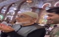 رفتار عجیب یک جوان با میرسلیم حین نماز خواندن؛ دعا کن لندکروز بخرم!