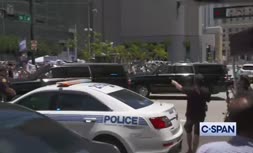 فیلم/ حضور ترامپ در محل دادگاه میامی