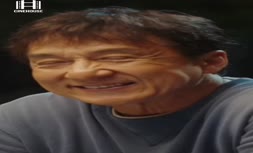 فیلم/ اشک و گریه‌ جکی جان ۶۹ ساله با دیدن سکانس‌های خاطره‌انگیز و قدیمی‌اش!