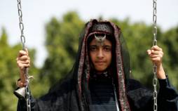 تصاویر سنت عجیب یمنی‌ها در موسم حج,عکس های تاب بازی سنت عجیب یمنی‌ها در موسم حج,تصاویر تاب بازی مردم یمن