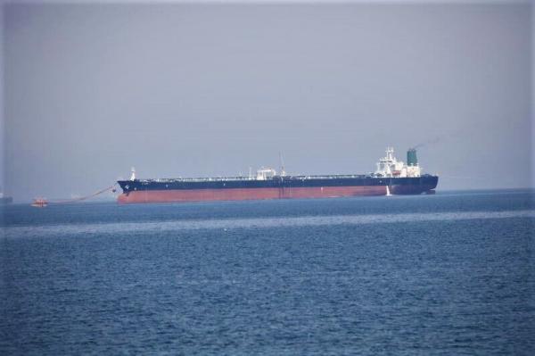 نفتکش ریچموند ویجر,متواری شدن نفتکش ریچموند ویجر پس از برخورد با یک شناور ایرانی