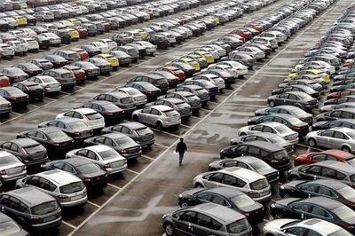 کاهش قیمت خودرو,ریزش ۸ تا ۶۵ میلیون تومانی قیمت خودروها در یک هفته اخیر