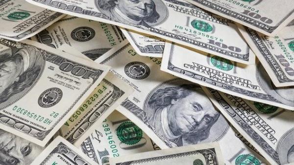 دلار دلار,قیمت دلار در مرداد 1402