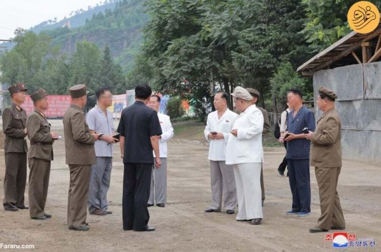 تصاویر شلیک کیم جونگ اون در کارخانه اسلحه سازی,عکس های کیم جونگ اون در کارخانه اسلحه سازی,تصاویر کارخانه اسلحه سازی کره شمالی