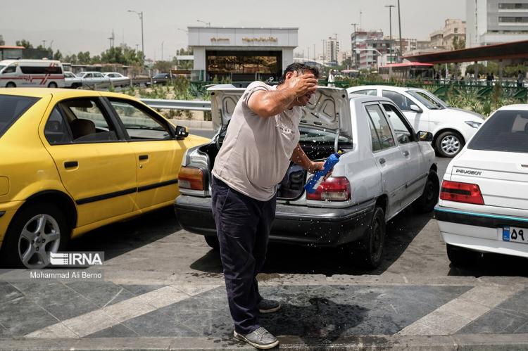 تصاویر هجوم موج گرما به تهران,عکس های وضعیت گرما در تهران,تصاویری از شرایط آب و هوایی در تهران