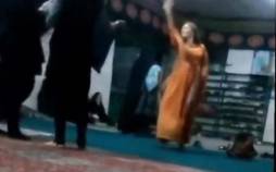 رقص یک زن در عزاداری محرم,ویدئوی جنجالی یک خانم در مسجد