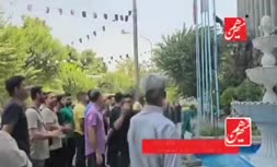 فیلم/ تجمع بازاریان مقابل شورای شهر تهران در اعتراض به حضور دستفروشان