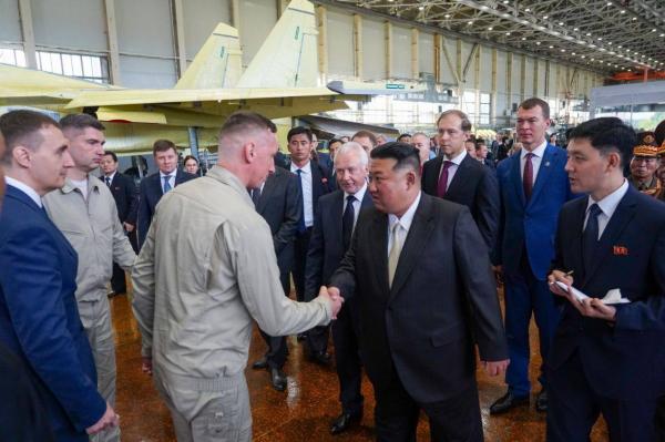 «کیم جونگ اون» رهبر کره شمالی, کارخانه‌های هواپیماسازی سوخو