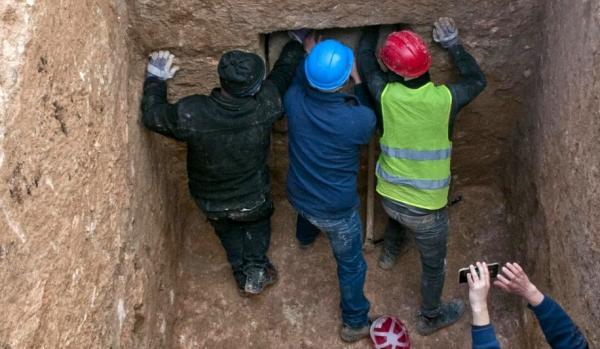 کشف مقبرۀ مرموز یک زن یونانی در فلسطین,کشفیات جدید در فلسطین