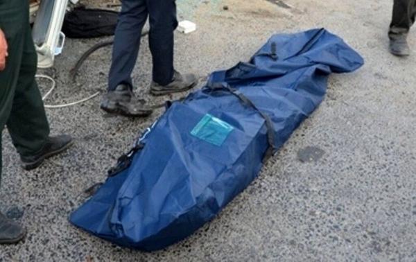 دفن جسد پدر در بیابان بخاطر حقوق بازنشستگی,دفن جسد پدر در بیابان