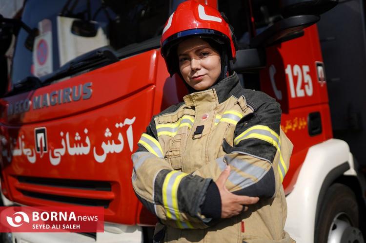 تصاویر دختران آتش نشان,عکس های دختران آتش نشان ایستگاه ۷۷ آتش نشانی تهران,تصاویری از آتش نشانان تهران