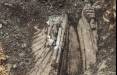کشف مجسمۀ دو هزار سالۀ مرد رداپوش در فرانسه,مجسمه مرد رداپوش