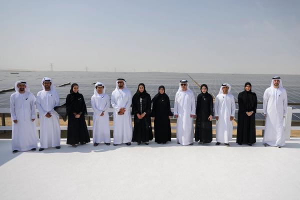 نیروگاه خورشیدی,افتتاح یکی از بزرگ‌ترین نیروگاه‌های خورشیدی جهان در امارات