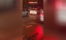 فیلم/ حمله وحشیانه ۴ قمه‌کش به یک زن و همراهش در خیابان اندرزگو