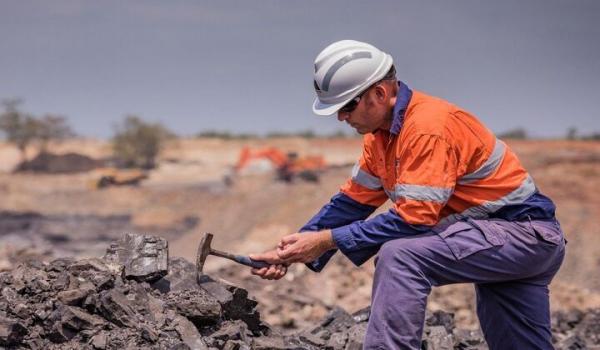 کارگران معدن,تاثیرات روانی افزایش حقوق دولتی بر بی‌انگیزگی معدنکاران