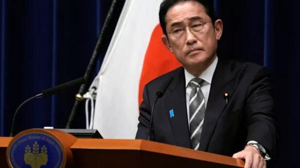 نخست وزیر ژاپن,استعفای چهار وزیر کابینه ژاپن در پی فساد مالی