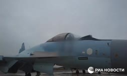 فیلم/ اسکورت هواپیمای پوتین توسط جنگنده‌های روسیه