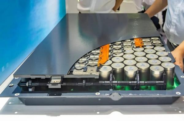 باتری,ابداع روش جدید برای افزایش چگالی و عمر باتری‌ها