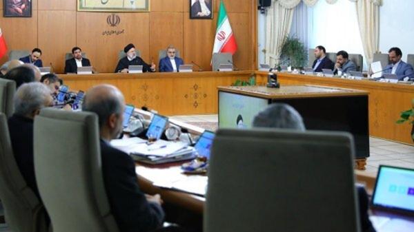 دولت رئیسی,انتقاد روزنامه اطلاعات از دولت سیزدهم