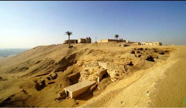 کشف مقبرۀ 5 هزارساله, شگفتی معماری, آثار باستانی