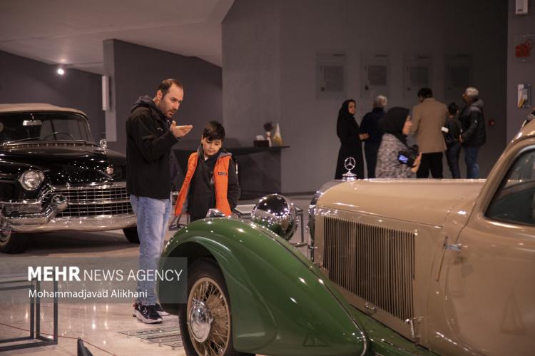 تصاویر موزه خودروهای تاریخی تهران,عکس های موزه خودروهای تاریخی تهران,تصاویری از خودروها در موزه تهران