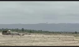 فیلم/ پرواز بالگردهای ارتش پاکستان در نزدیکی مرز ایران