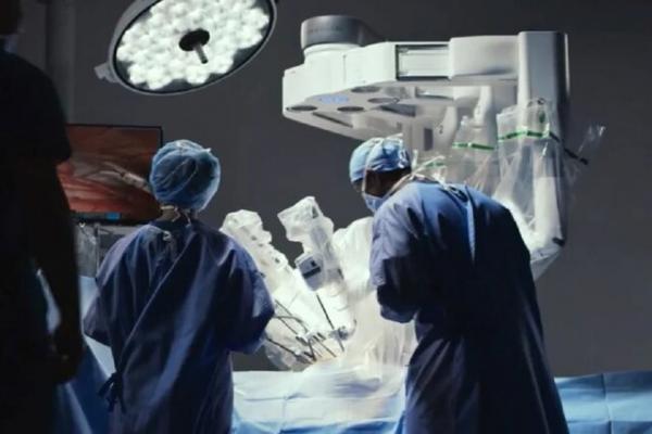ربات جراح,مرگ یک بیمار توسط ربات جراح