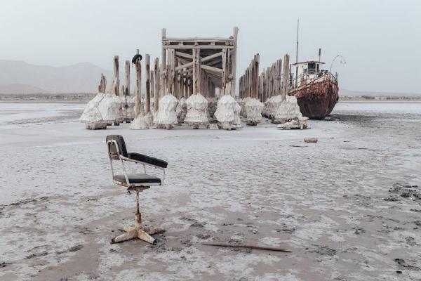 دریاچه ارومیه,حذف دریاچه ارومیه در پوستر بزرگداشت روز ملی آب