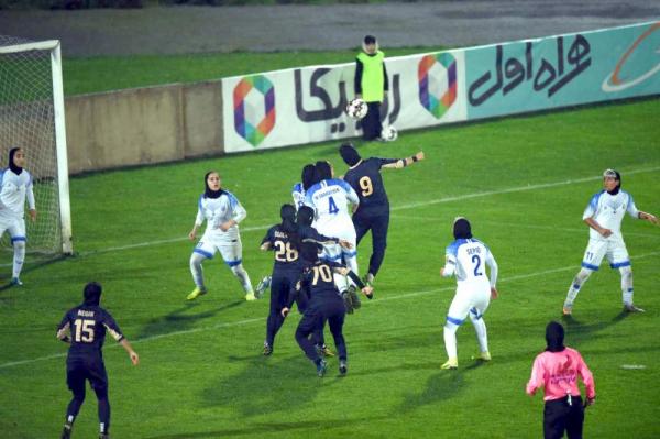 تیم فوتبال خاتون بم با پیروزی مقابل ملوان,ددیار ملوان خاتون