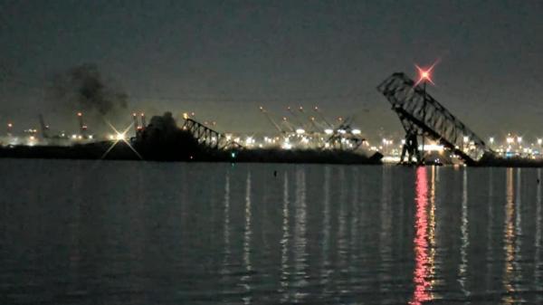 برخورد ویرانگر کشتی به پلی در آمریکا,تصادف کشتی