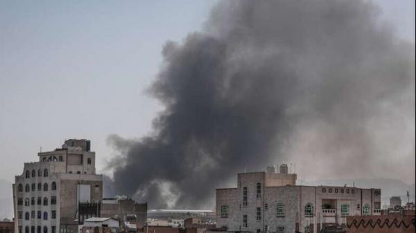 حمله به یمن,حمله آمریکا و انگلیس به فرودگاه بین‌المللی الحدیده یمن