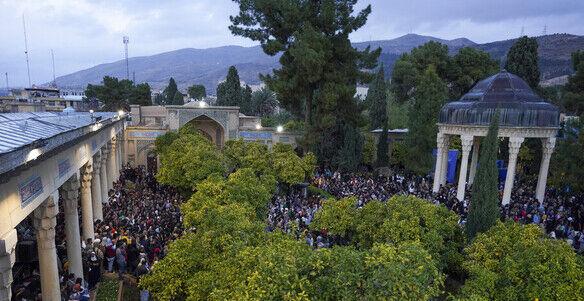 حافظیه شیراز,تخت جمشید و حافظیه در صدر انتخاب مردم برای عید نوروز