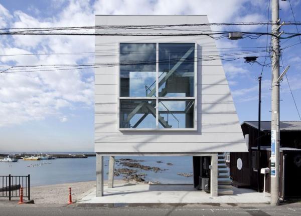 عجیب‌ترین خانۀ ساحلی دنیا در ژاپن ,خانه‌ی ساحلی کوچک در کاناگاوا,یاسوتاکا یوشیمورا