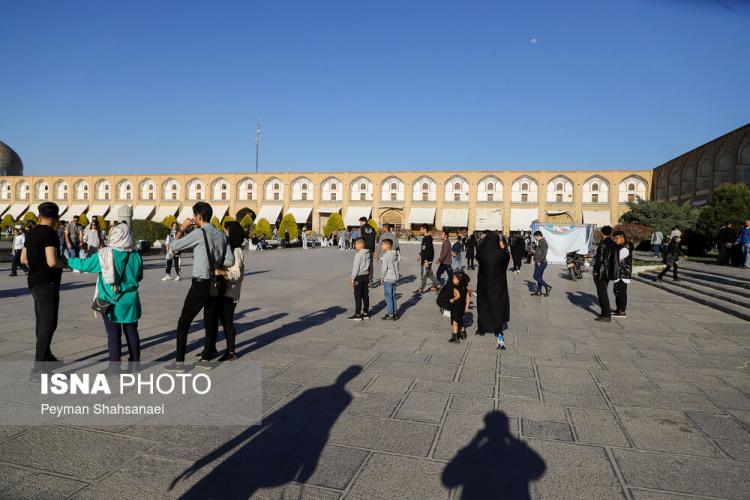 تصاویر نوروز در میدان نقش جهان اصفهان,عکس عید نوروز در اصفهان,تصاویری از مسافران نوروزی در اصفهان