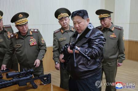 کیم جونگ, اون رهبر کره شمالی,نمایشگاه صنایع نظامی